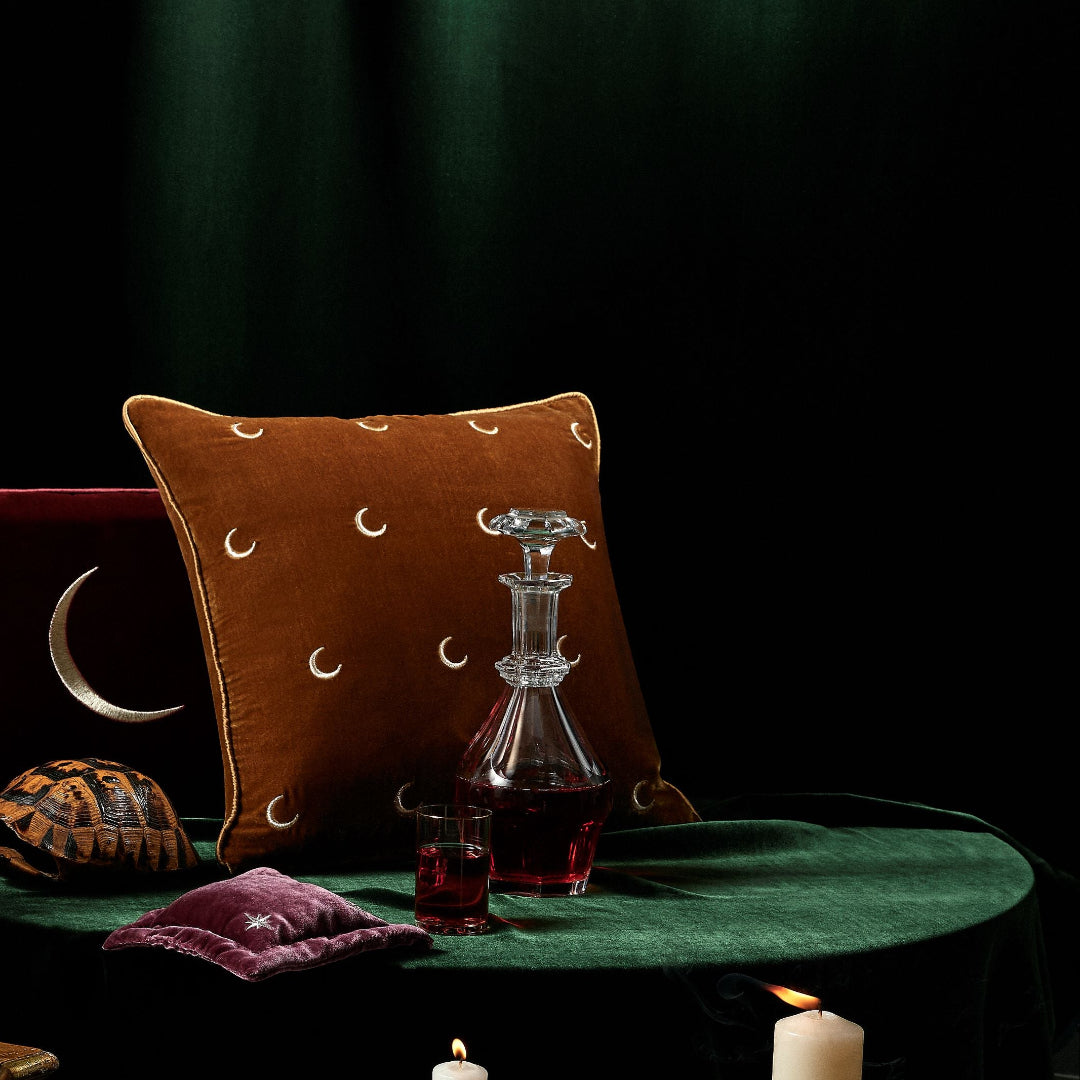 Moon İpek Kadife Yastık - Bordo